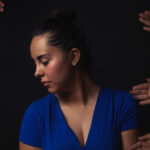 rozwijać asertywność